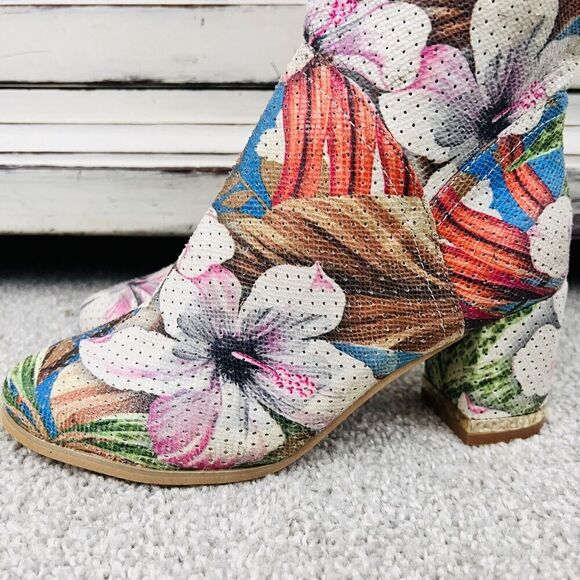 Unique JB Easos Geal Beautiful Floral Pull on Knee High Heeled Boots ~ Size 5.5 - Picture 2 of 10